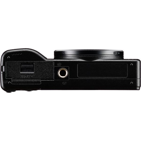 Ricoh GR IV