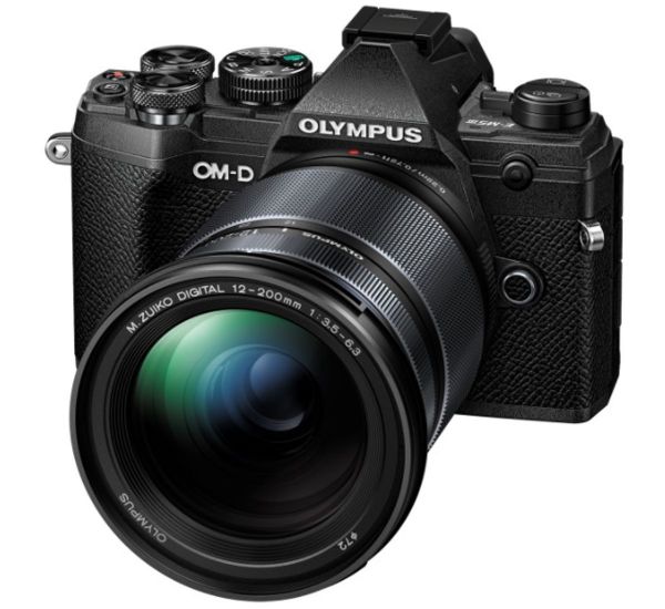 Olympus OM-D E-M5 Mark III kit (12-200mm)